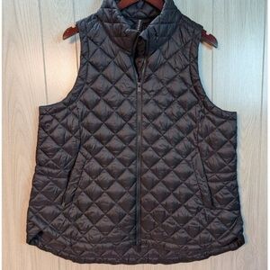 Athleta Whisper Featherless Quilted Puffer Vest Women’s 1X Black Full Double Zip
